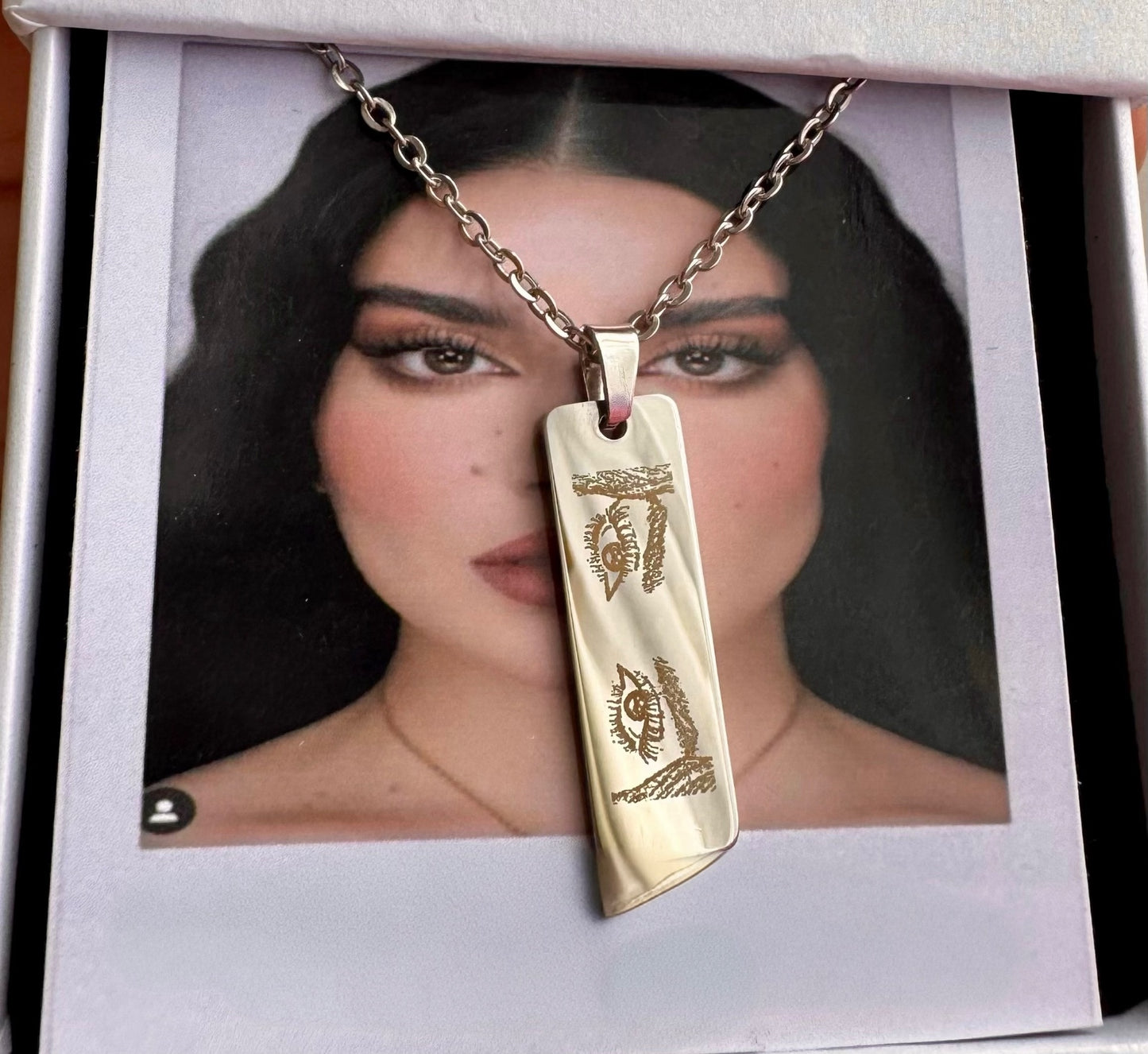 Collar Personalizado con Mirada