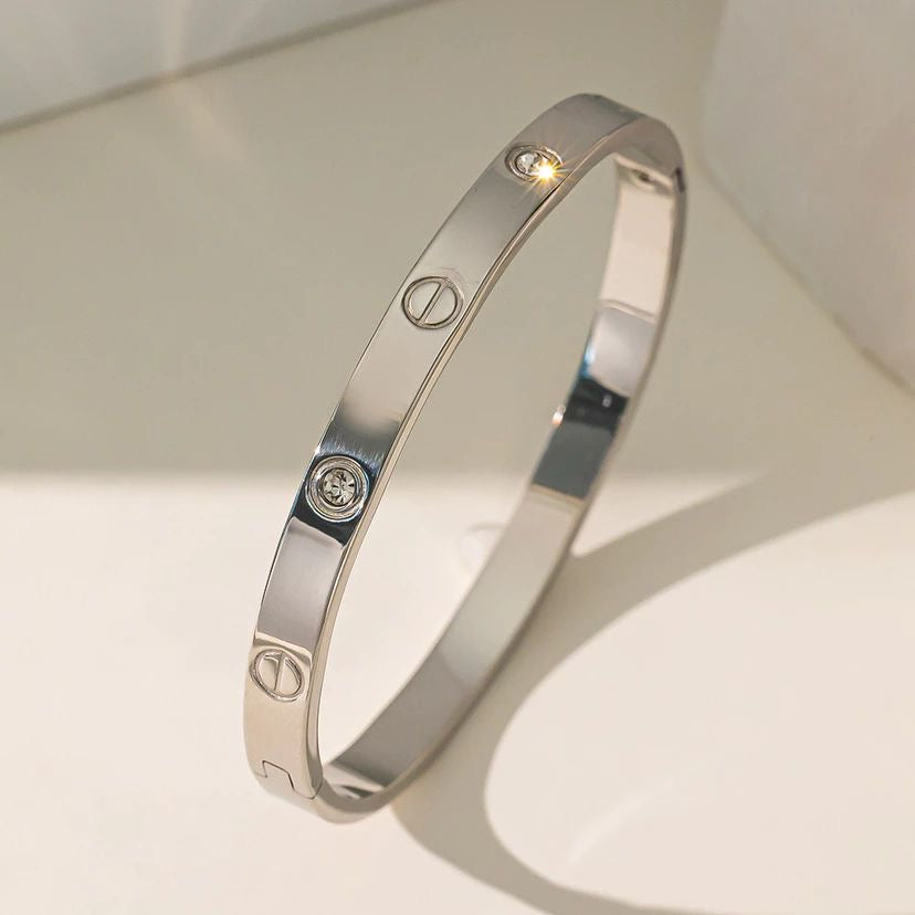 Pulsera Plateada Cartier Love Circonios✨