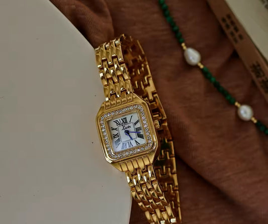 Reloj Cartier con circones Dorado