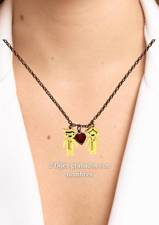 Cadena dorada con dije de niños con grabado personalizado